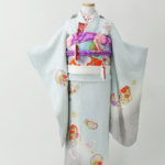 T7-001G 七歳祝着 水色絞り地に蝶刺繍 - 円居の着物レンタル－東京 